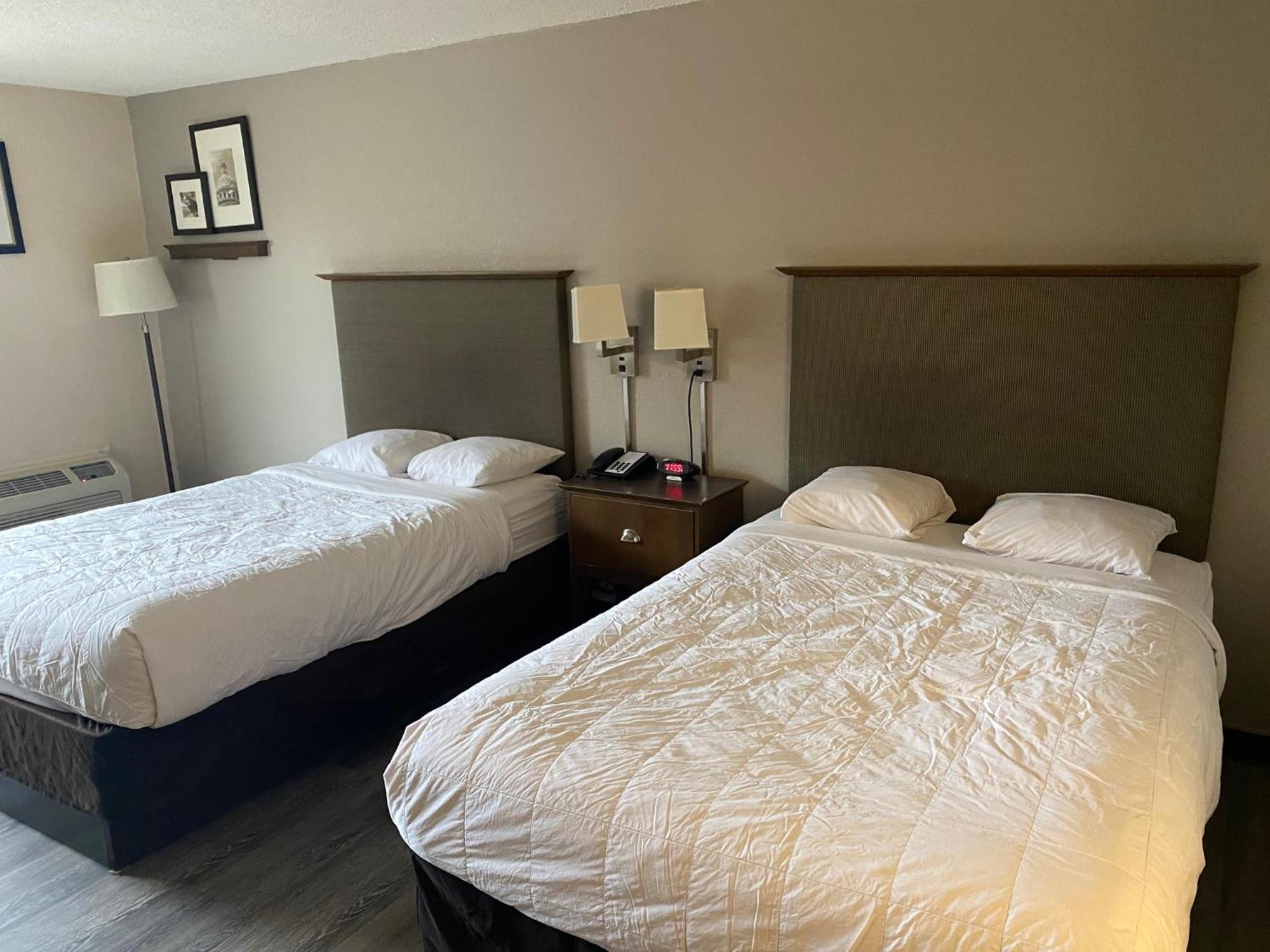 Motel 6 Rochester - Airport Bagian luar foto