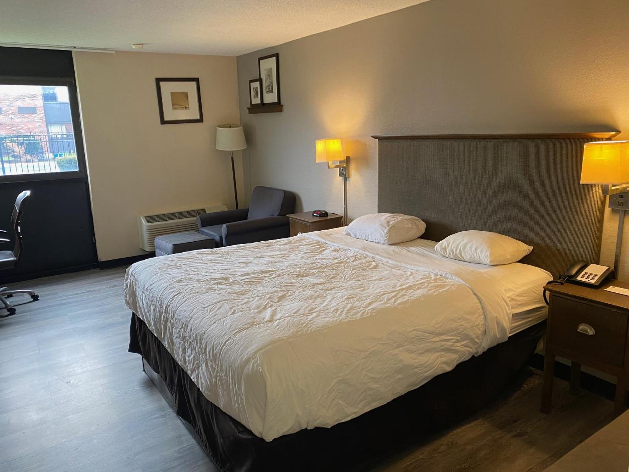 Motel 6 Rochester - Airport Bagian luar foto